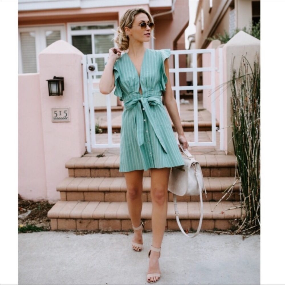 VICI | Sweetwater Ruffle Dress - Small | Green
